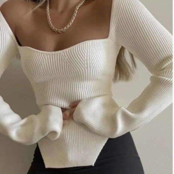 Commense Ribbed Long sleeve Sweetheart Neckline sweater Size Small New - Picture 1 of 7